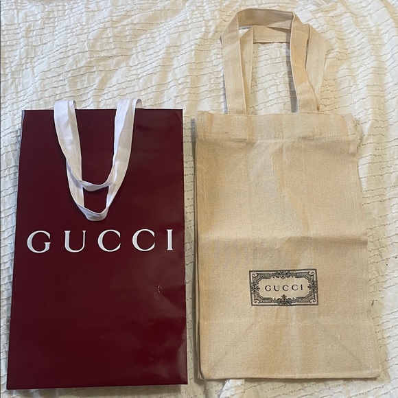Gucci Gift Bags - Picture 1 of 1